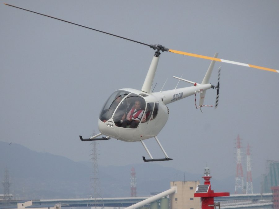 ヘリコプター体験飛行 海遊館と仁徳天皇陵