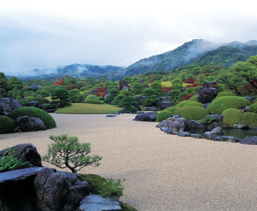 足立美術館　冬景色の日本庭園と鳥取大砂丘