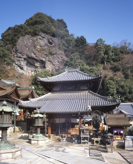 生駒山寳山寺と信貴山朝護孫子寺